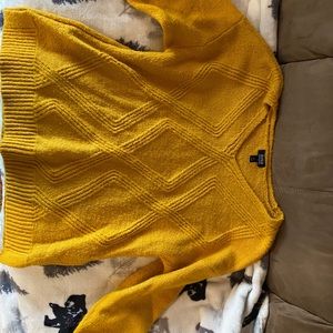 ANA brand mustard yellow sweater. Ladies XL . Smoke free home